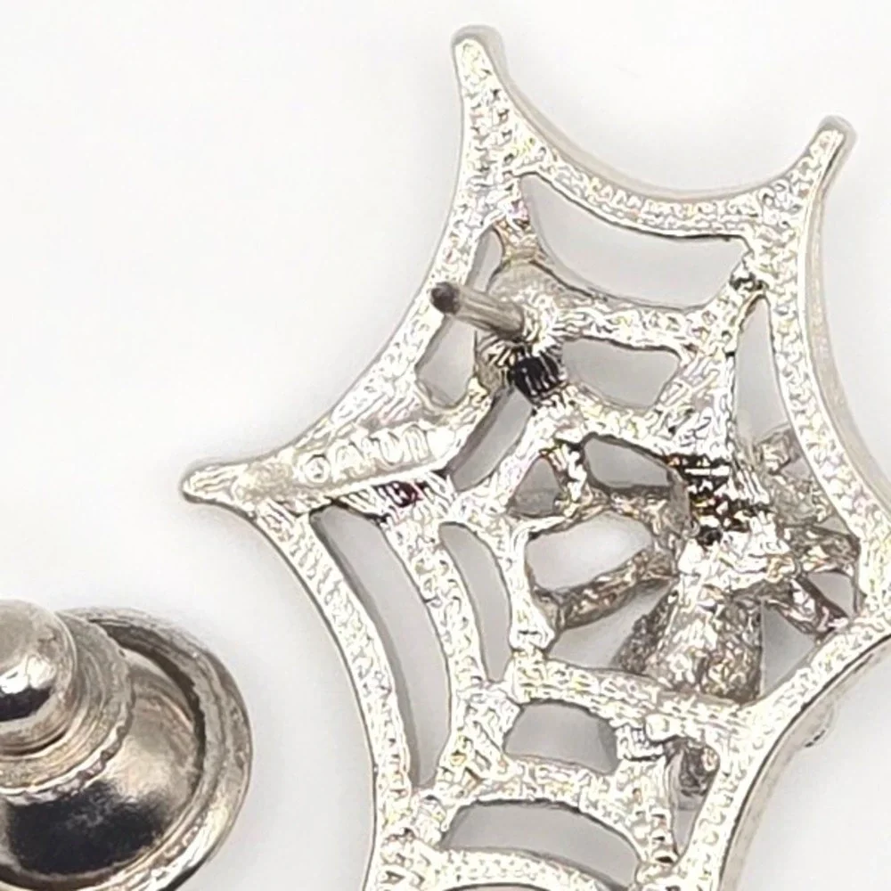 Vintage 90s Avon Silver Tone Spiderweb Pin with Faux‎ Pearl and Rhinestones